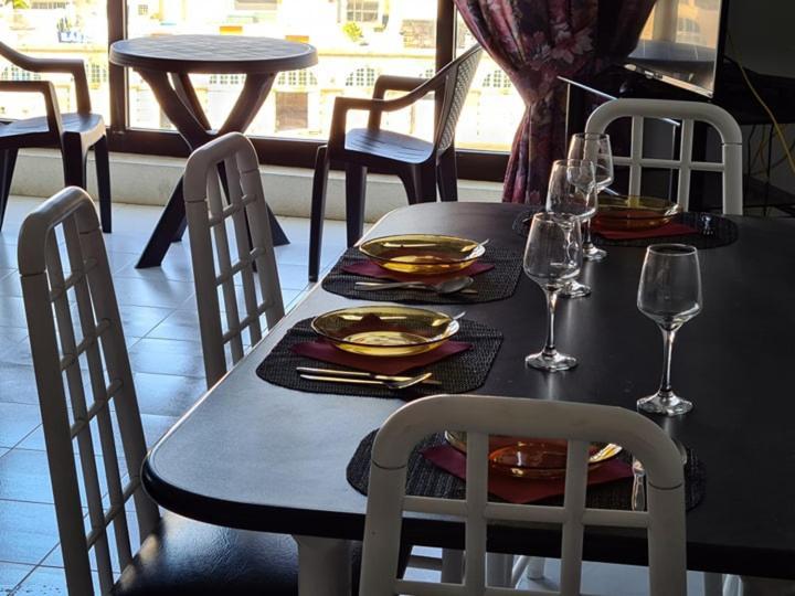 Spinola Bay Sea Front Apt 6 سانت جوليان المظهر الخارجي الصورة